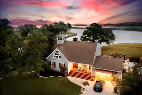Move-In Ready Chesapeake Bay Paradise