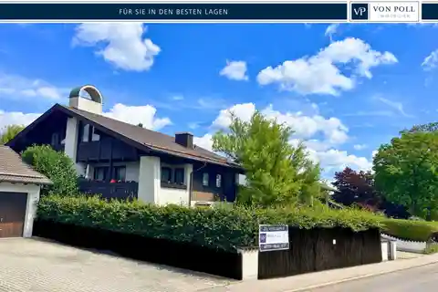 Well-Maintained Semi-Detached House
