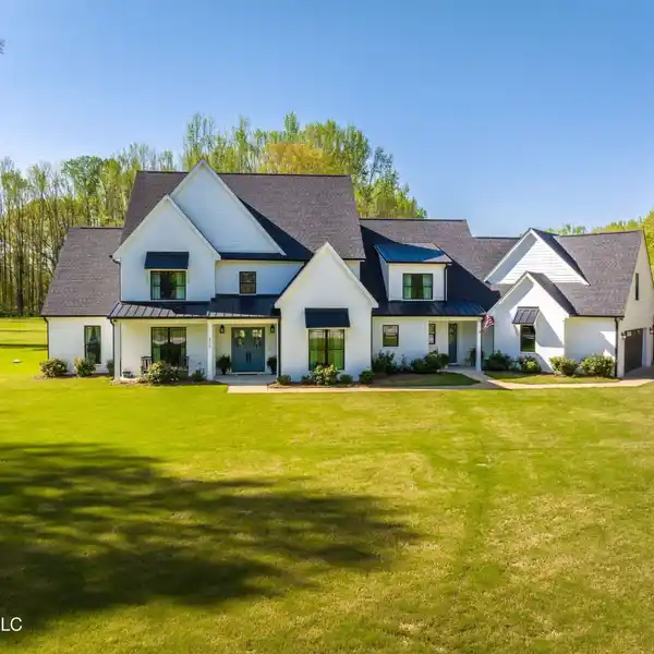 FARMHOUSE RETREAT ON 5.51 ACRES