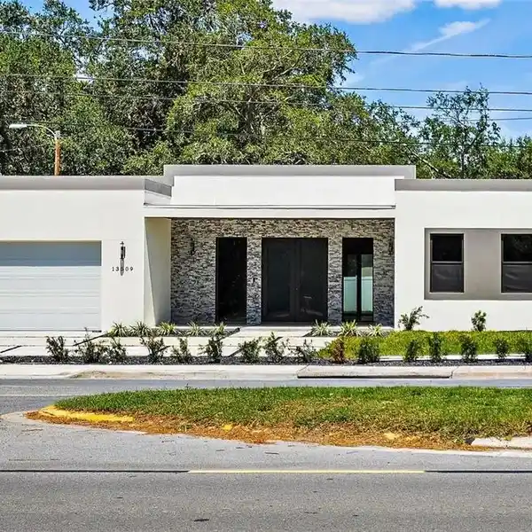 NEW HOME BUILT TO THE HIGHEST STANDARDS