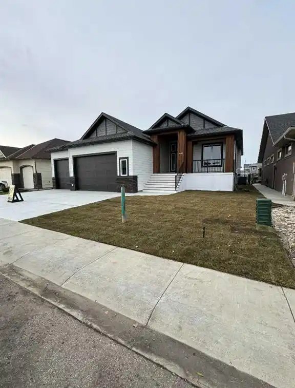 Exceptional New Home in Coveted Harrison Green