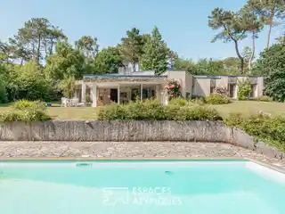 Single-Story Architect-Designed House