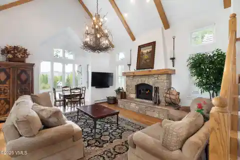 Beautiful Home in Kensington Green