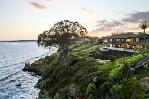 Iconic Mid-Century Home Above the Pacific