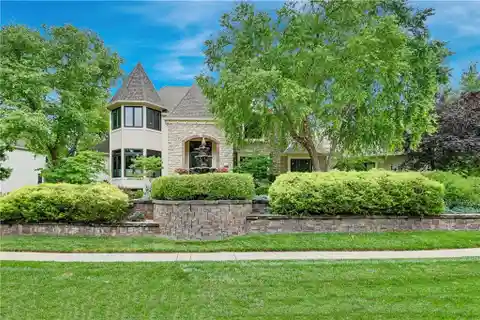 Custom Stunner in Coveted Deer Creek