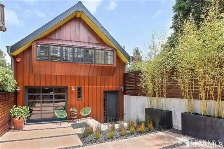 Hidden Gem with Beautiful Architectural Details