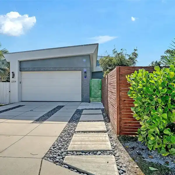 CONTEMPORARY HOME WITH LOFT AND EXPANSIVE LANAI