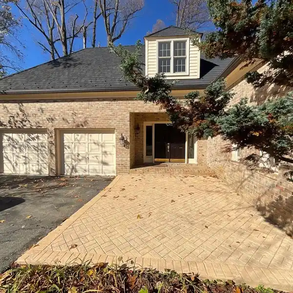 CHARMING MOVE-IN-READY COLONIAL HOME