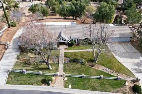 Luxury Home in the Exclusive Crown Meadow Estates