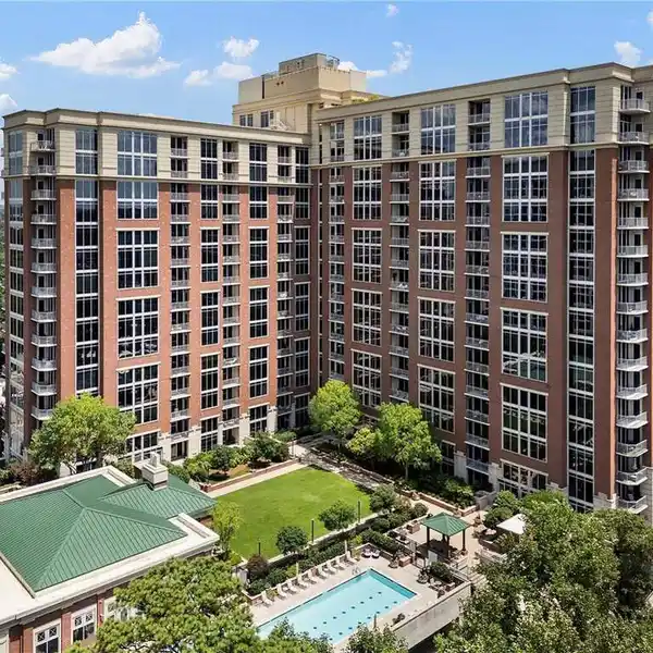 PENTHOUSE PERFECTION AT THE BROOKWOOD