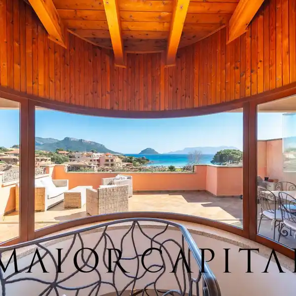 SPACIOUS RESIDENCE WITH HUGE TERRACES