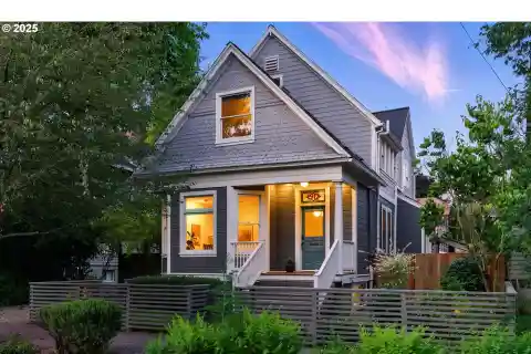 Beautifully Updated Victorian in Coveted Irvington