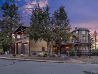Exquisite Mountain Retreat in Tranquil Neighborhood