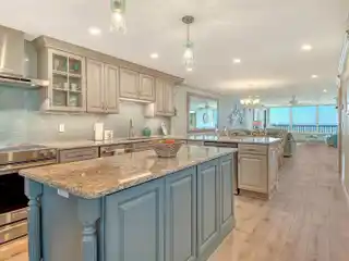 Exquisitely Updated Condo on the World’s Finest Beach