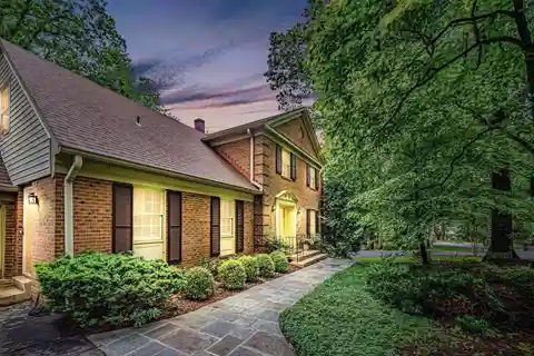 Wonderful Home on a Peaceful Cul-de-sac