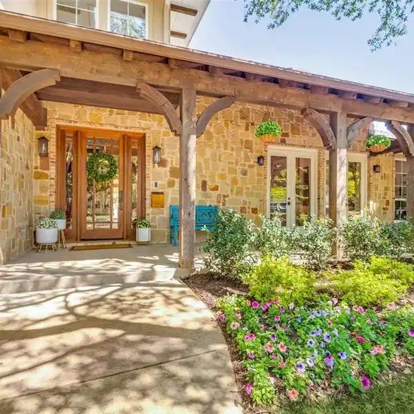 CRAFTSMAN STYLE HOME