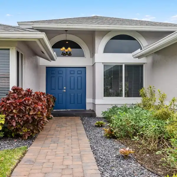 WOW FACTOR FROM THE MOMENT YOU STEP IN