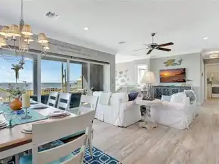 Luxury Pine Island Waterfront with Gulf Access