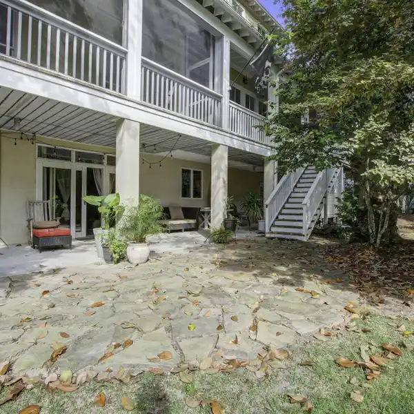 ELEGANT ISLAND DUPLEX