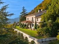 VILLA WITH BEAUTIFUL VIEWS