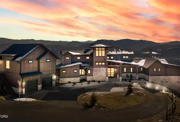 MANNA MOUNTAIN LODGE