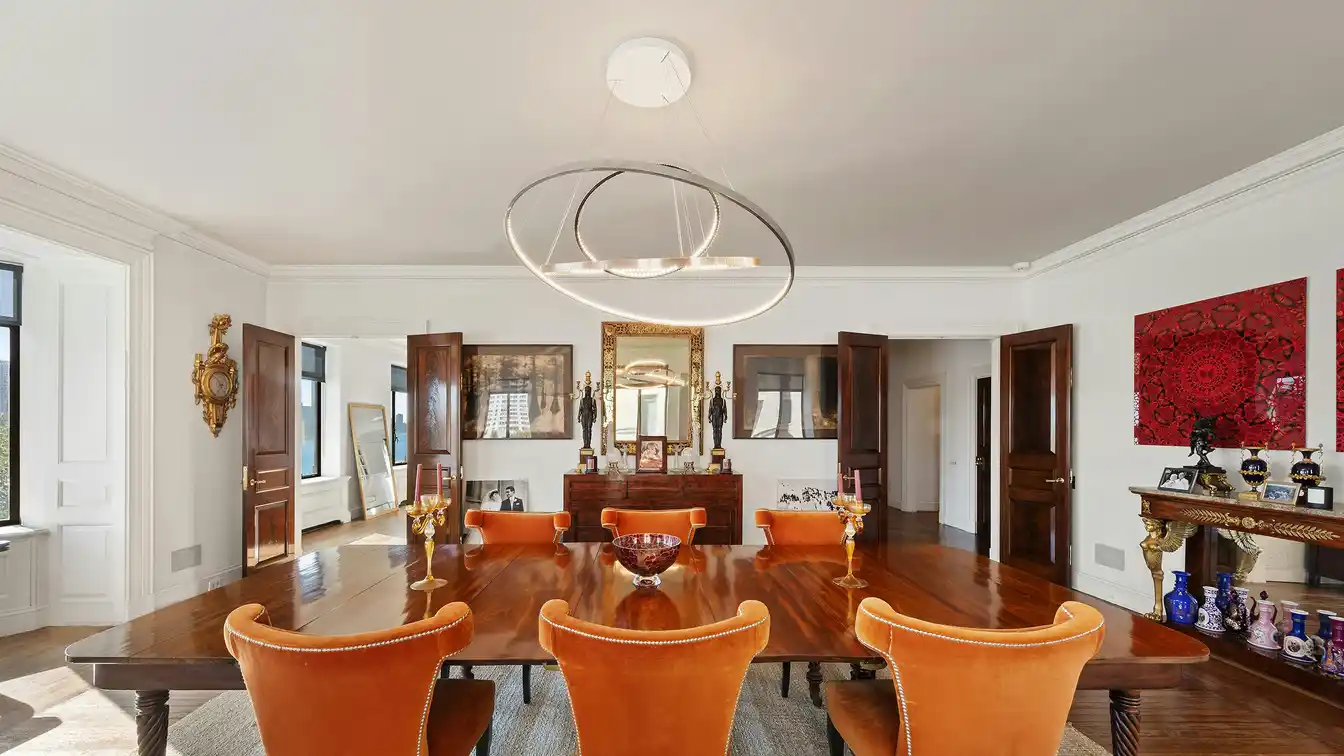 Exquisite 10-room Apartment