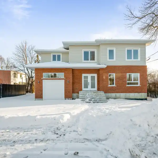 EXCEPTIONAL NEW HOME