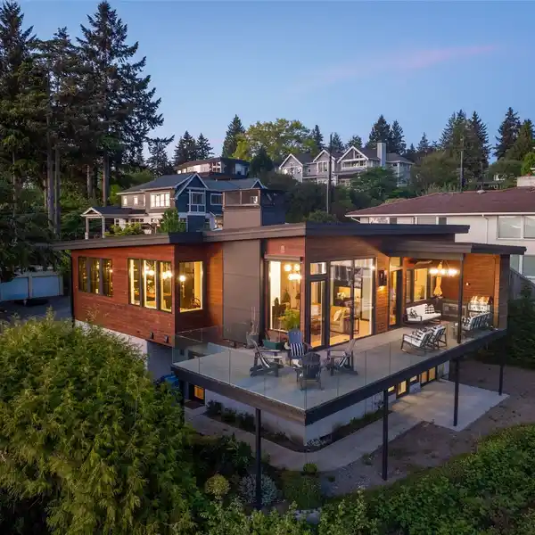 EXCEPTIONAL MODERN PROPERTY WITH PANORAMIC VIEWS