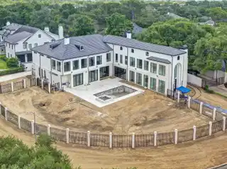 Amazing New Construction Residence in Tanglewood