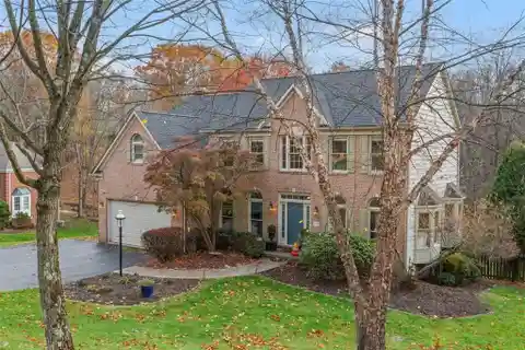 Private Cul-De-Sac Home with Elegant Owner’s Suite