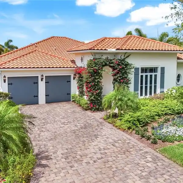 WONDERFUL OPPORTUNITY IN TORINO IN GREY OAKS