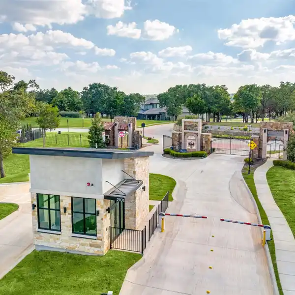 GORGEOUS NEW CUSTOM HOME