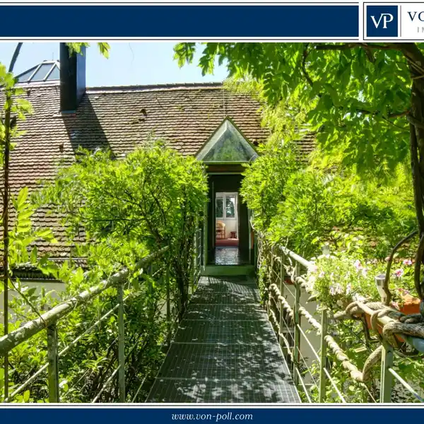 HISTORIC PROPERTY WITH MODERN COMFORTS