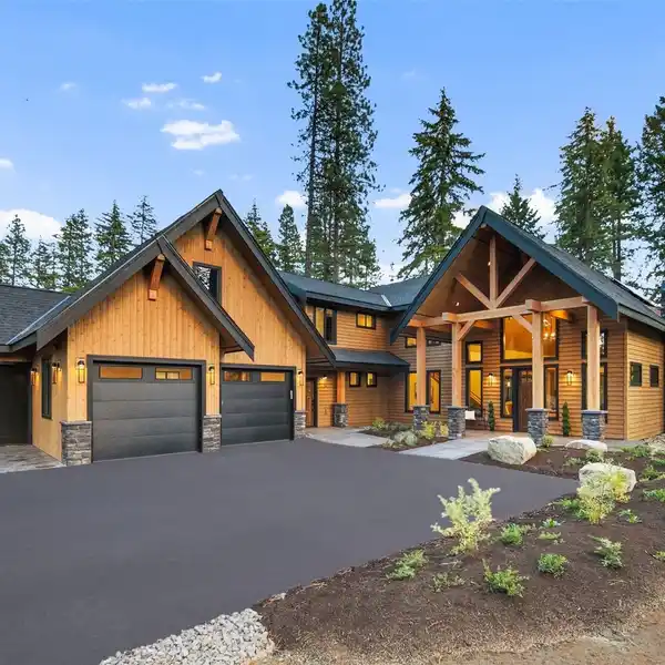 LUXURY CUSTOM BUILT HOME IN SUNCADIA