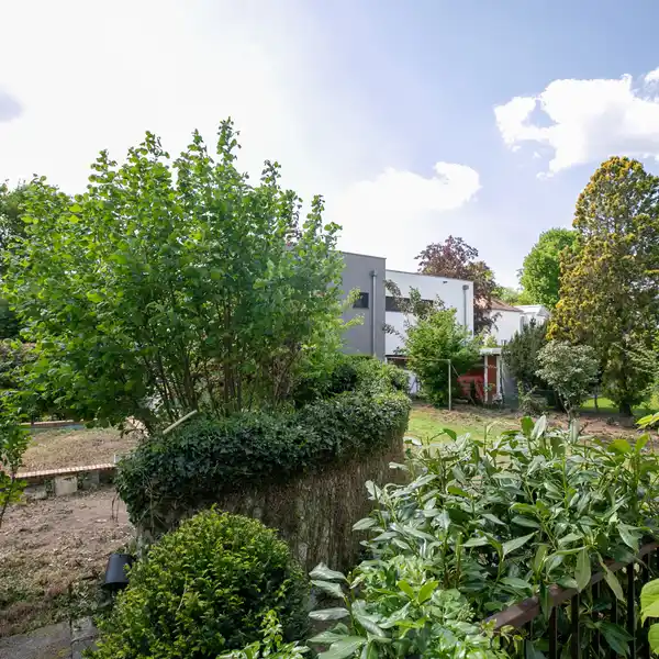 BUILD A VILLA IN PRIME LOCATION