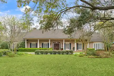 Noteworthy Home in Piney Point Village
