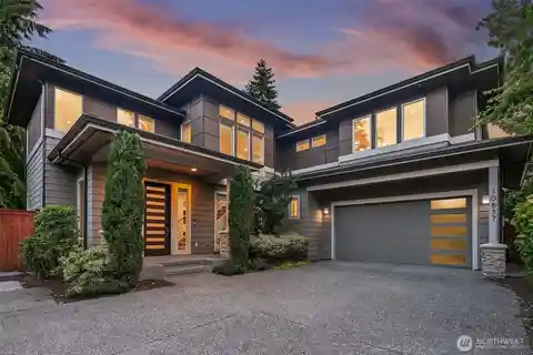 Immaculate Home in North Rose Hill