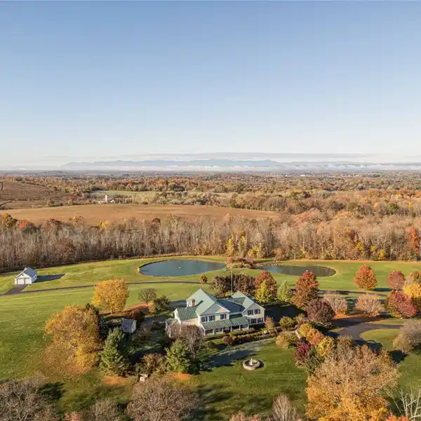 SMART COUNTRY COMPOUND WITH OUTDOOR ENTERTAINING SPACES