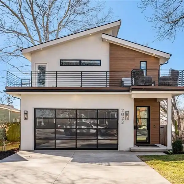 EXCEPTIONAL CUSTOM-BUILT HOME