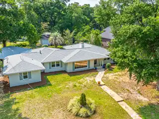Great Opportunity in Fort Johnson Estates
