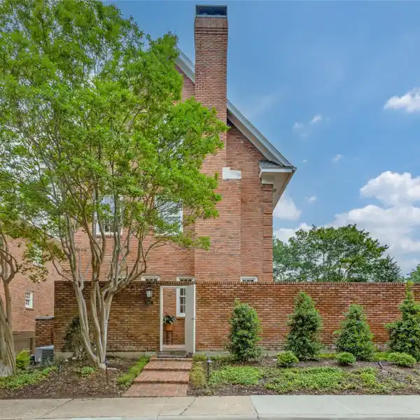 SOPHISTICATED LOCK-AND-LEAVE HOME WITH PREMIER LOCATION