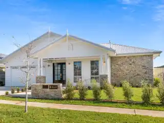 Elegant Single-level Home in Retford Park