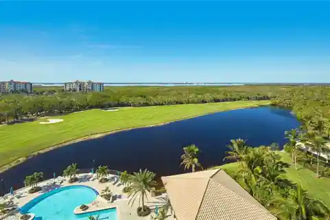 Beautifully Designed Condo in Altaira