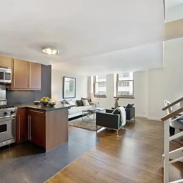 SUN-DRENCHED DUPLEX CONDO