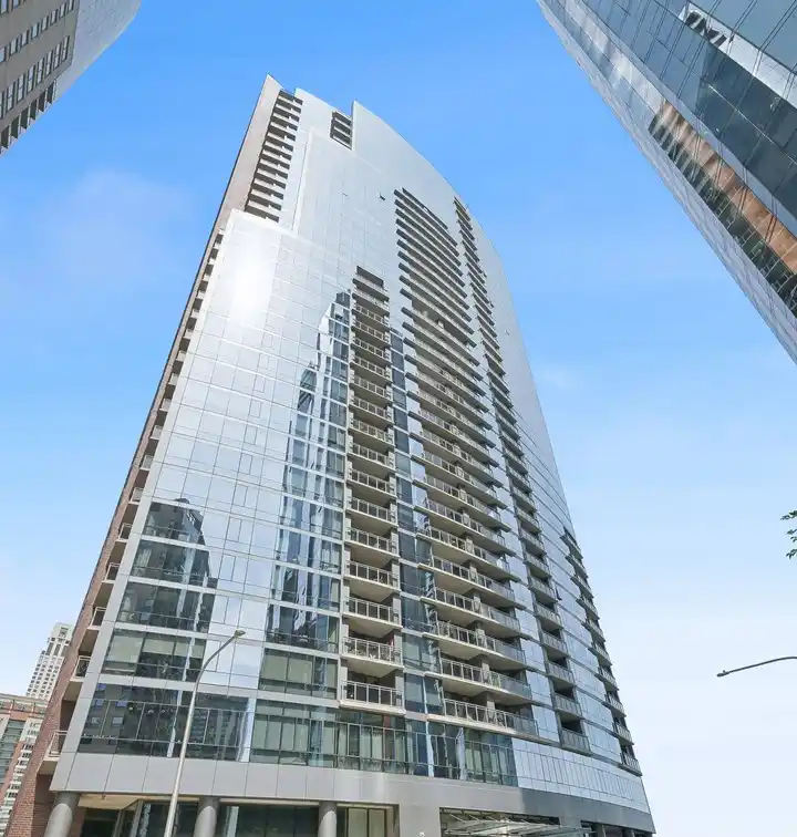 Luxury and Convenience with Captivating Views