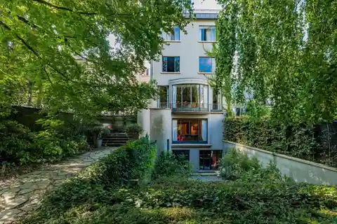 Exceptional Art Deco Property