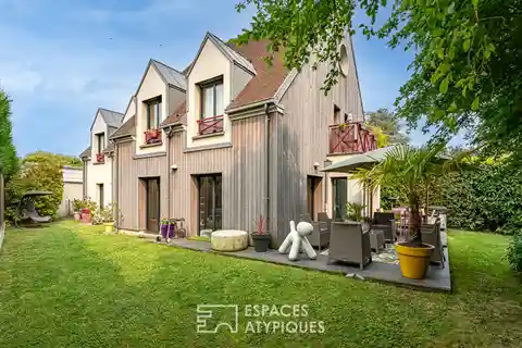 Contemporary Home in Noisy Le Roi