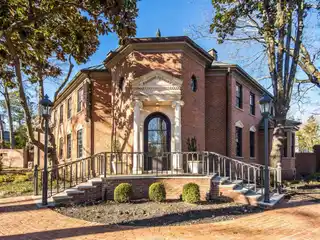 Statement Home in the Gardens of River Oaks