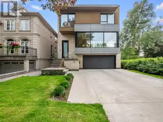 State-Of-The-Art Modern Home in Bedford Park