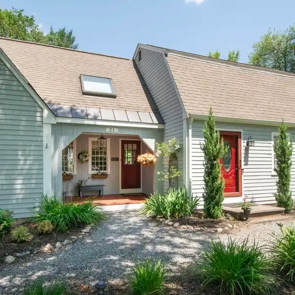 CHARMING GAMBREL IN A SOUGHT-AFTER NEIGHBORHOOD